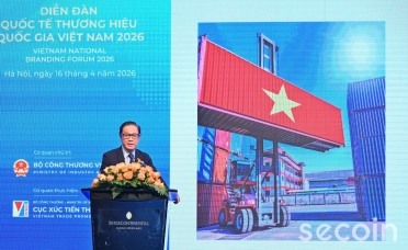 Ông Đinh Hồng Kỳ trình bày tham luận tại Tuần lễ Thương hiệu Quốc gia & Diễn đàn Thương hiệu Quốc gia 2026